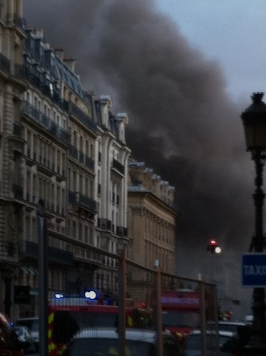 パリで火事